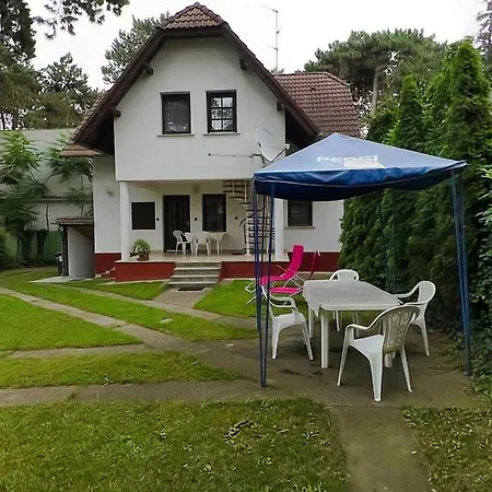 Holiday Home- Family *